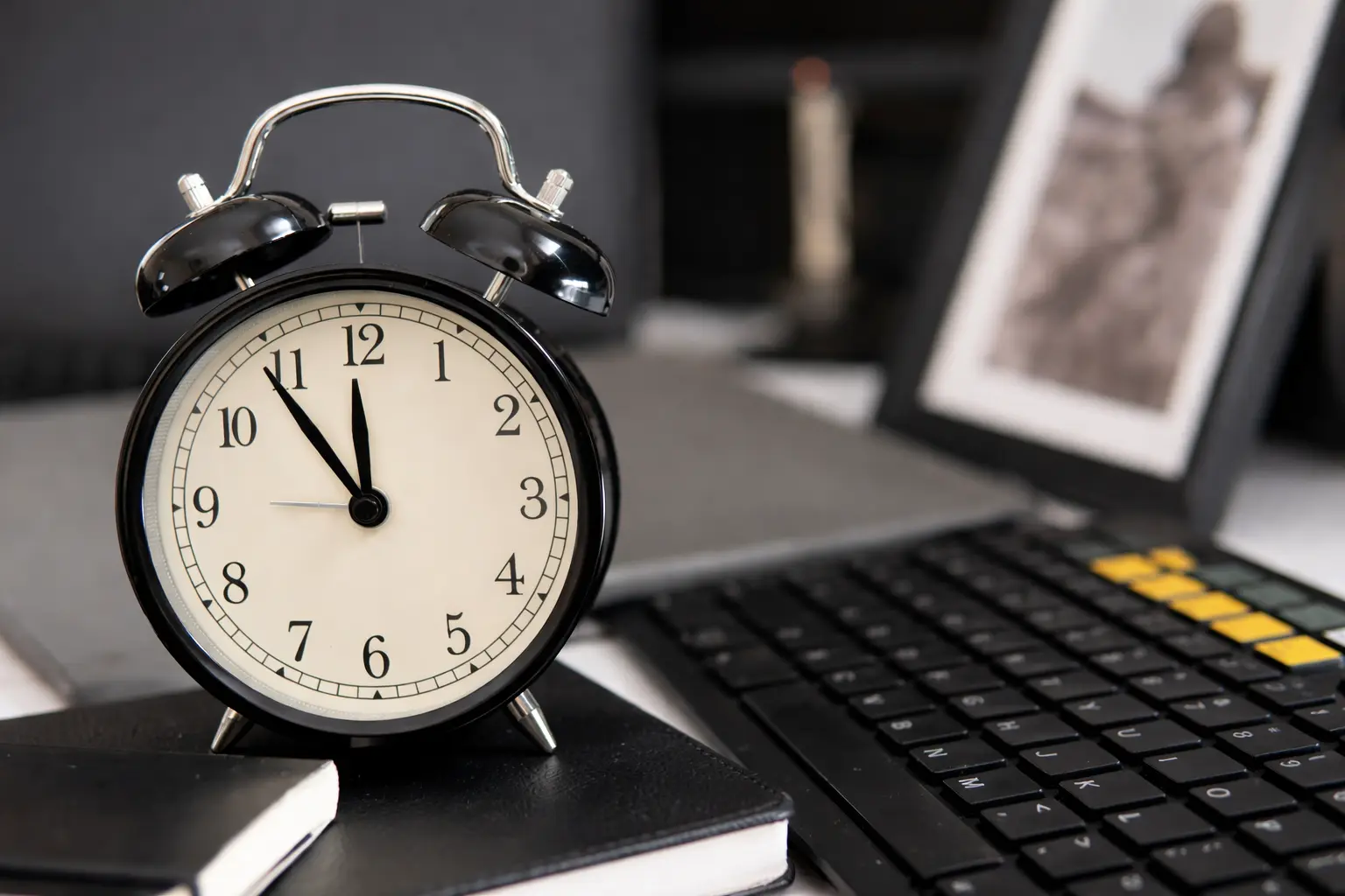 Cambio de hora en California 2026: fecha exacta, si se adelanta o se atrasa el reloj y guía para ajustar el horario de verano (DST)